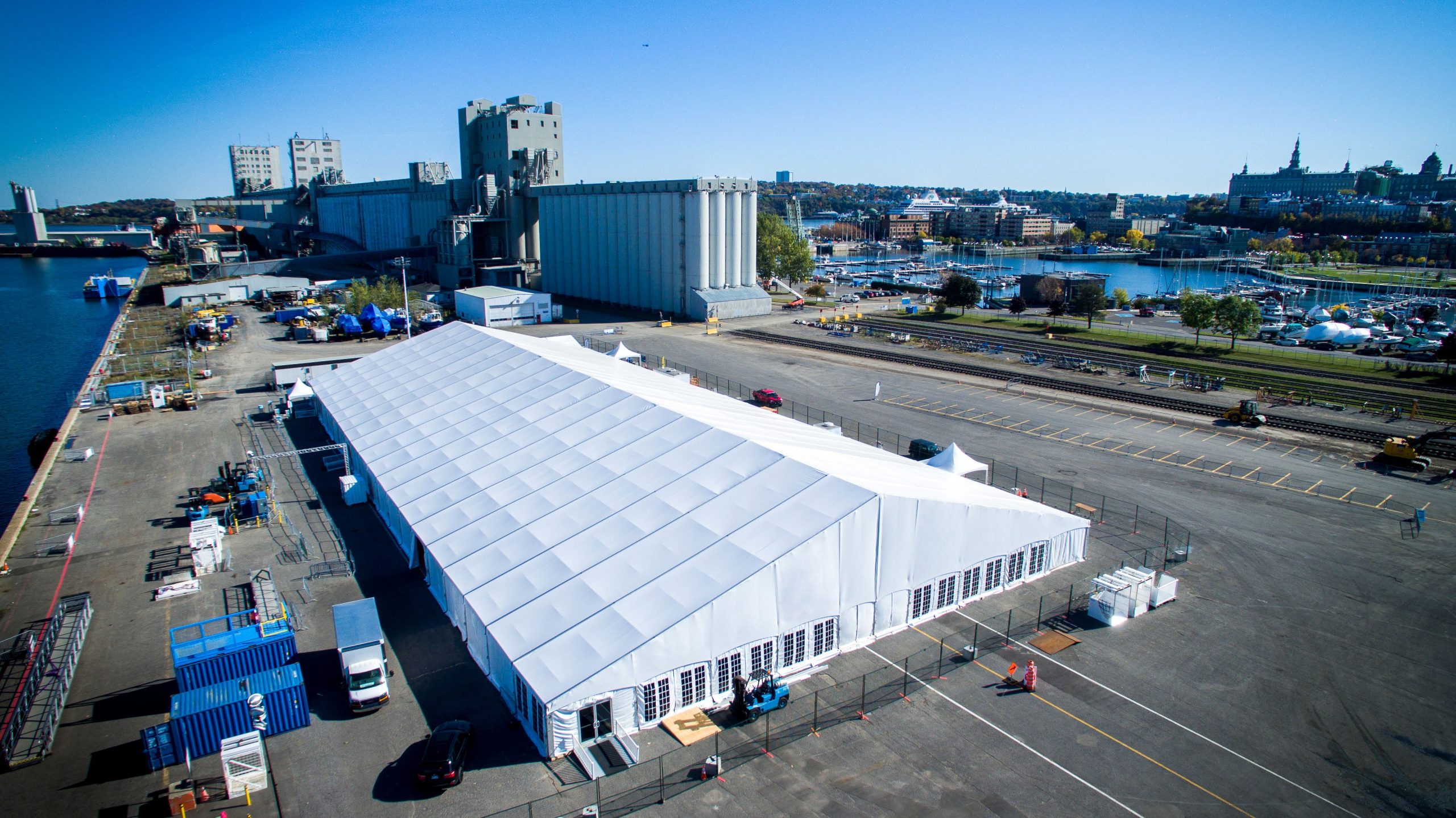 Business continuity structure tent for uninterrupted operations