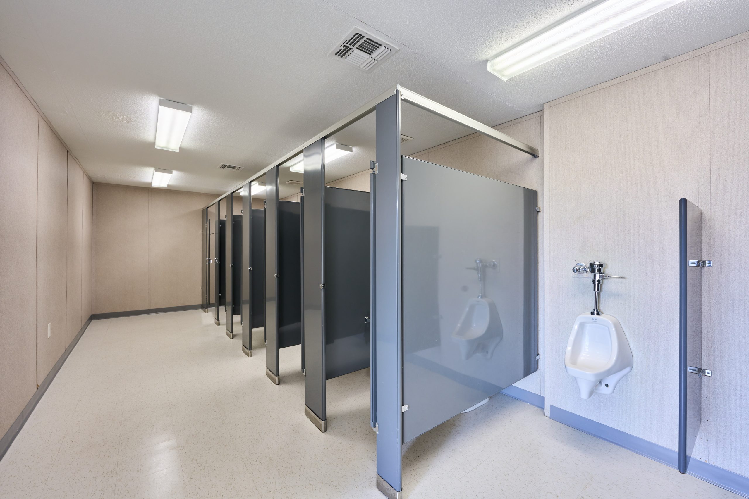 Temporary office building restroom and plumbing facilities by American Structure Tent